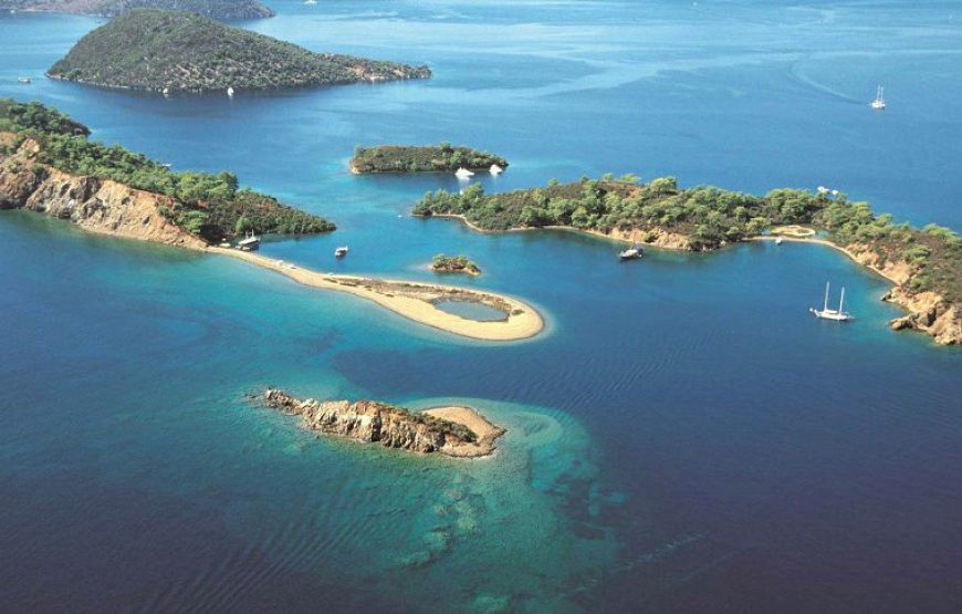 12 Adalar Yelkenli Tekne Turu